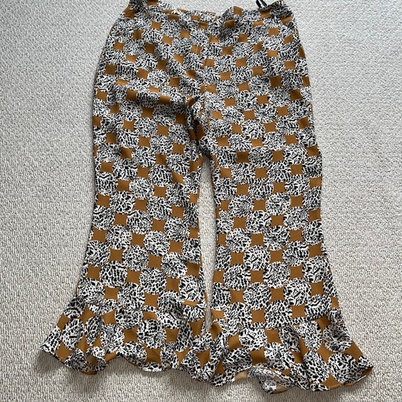 Topshop Leopard Flare Ruffle Pants 🍁 - Picture 2 of 7